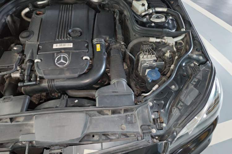 Used Mercedes-Benz E-Class 2014 Restyled E 260 L Sport Edition Engine Bay Left