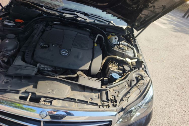 Used Mercedes-Benz E-Class 2014 E 400 L Hybrid Engine Bay Left