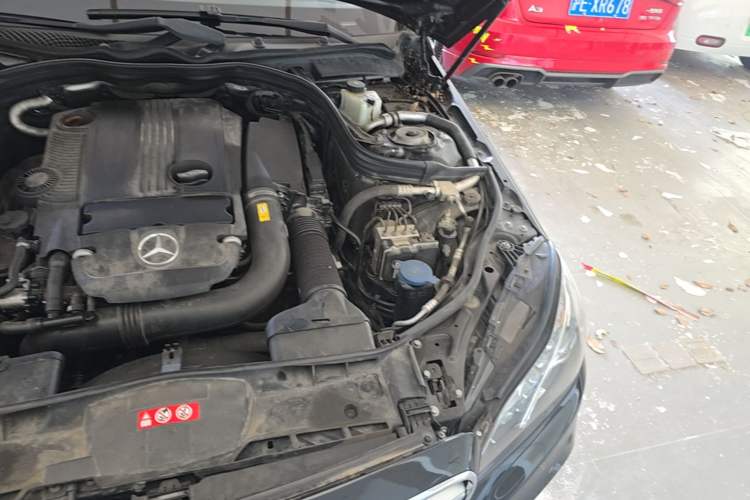 Used Mercedes-Benz E-Class 2014 Revised E 260 L Sport Luxury Edition Engine Bay Left