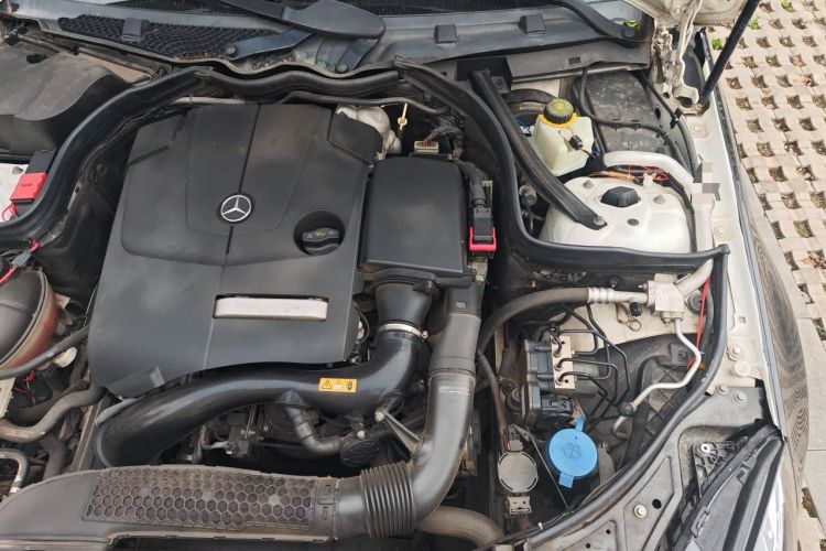 Used Mercedes-Benz E-Class 2014 E 200 Coupe Engine Bay Left