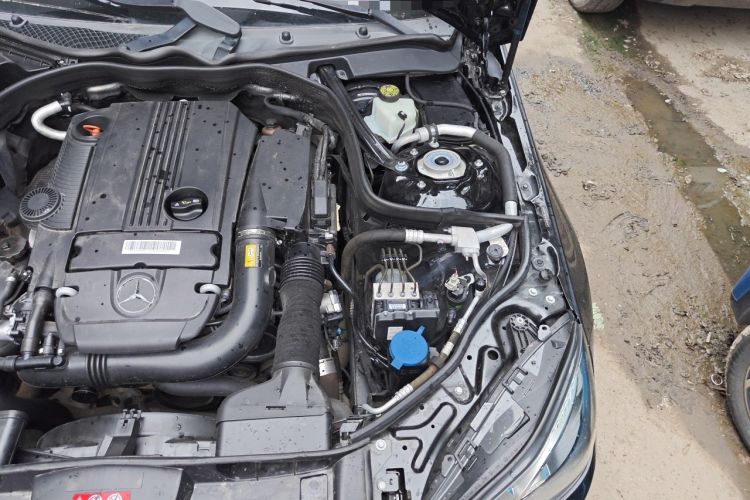 Used Mercedes-Benz E-Class 2014 Restyled E 260 L Sport Edition Engine Bay Left