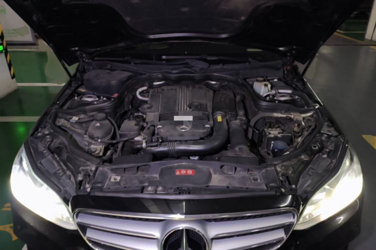 Used Mercedes-Benz E-Class 2014 Restyled E 260 L Sport Edition Engine Bay