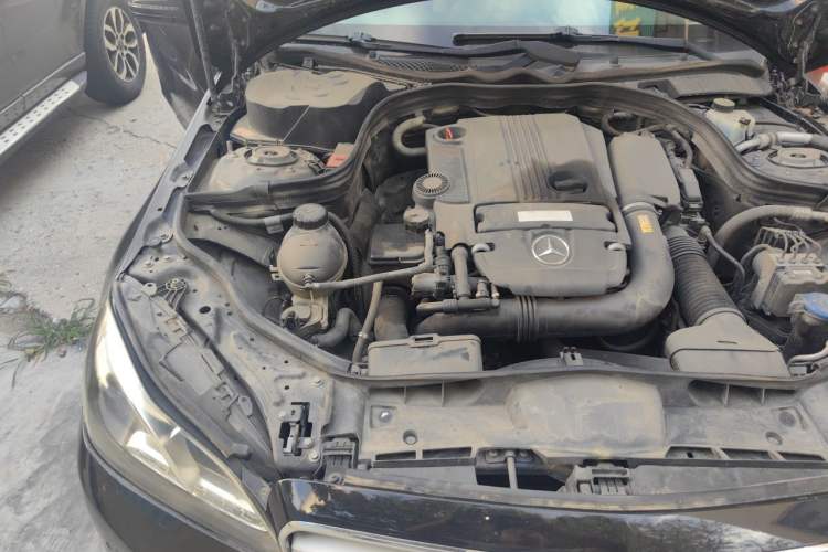 Used Mercedes-Benz E-Class 2014 Restyled E 260 L Sport Edition Engine Bay Right