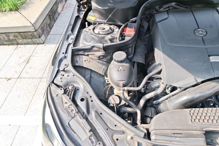 Used Mercedes-Benz E-Class 2014 Restyled E 260 L Sport Edition Engine Bay Right