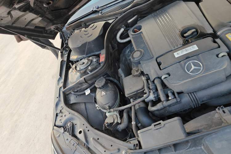 Used Mercedes-Benz E-Class 2014 Restyled E 260 L Sport Edition Engine Bay Right