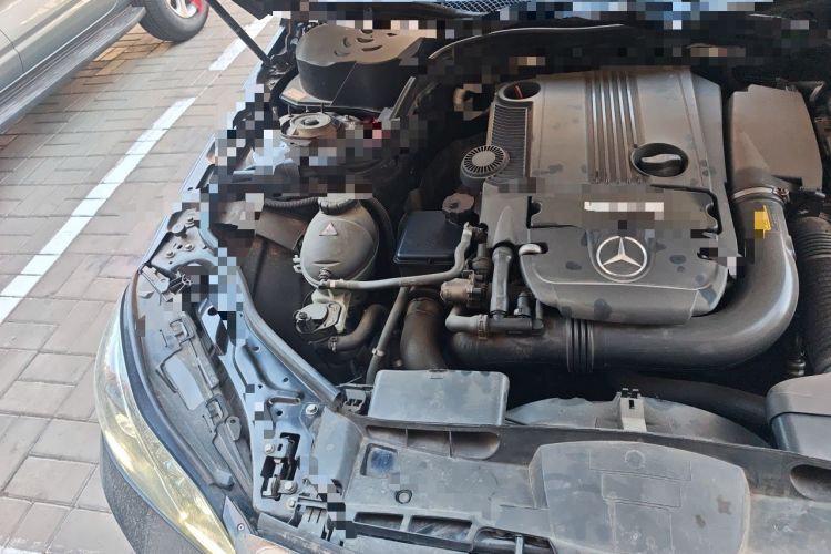 Used Mercedes-Benz E-Class 2014 E 260 L Engine Bay Right