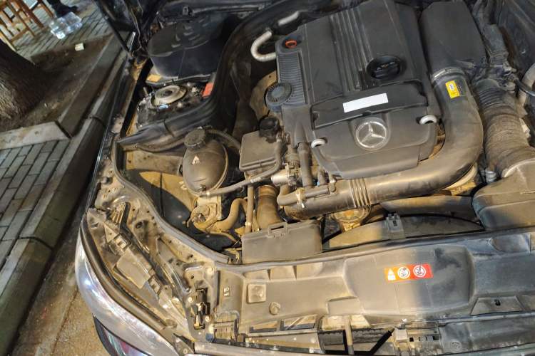 Used Mercedes-Benz E-Class 2014 E 260 L Luxury Model Engine Bay Right