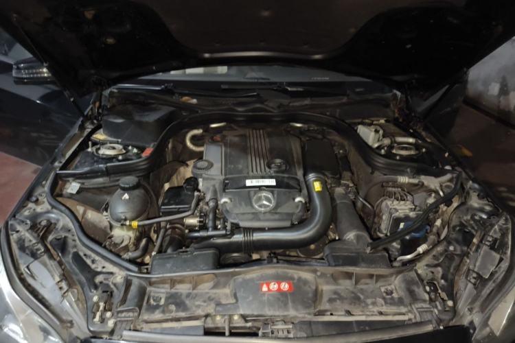 Used Mercedes-Benz E-Class 2014 E 260 L Sport Edition Engine Bay