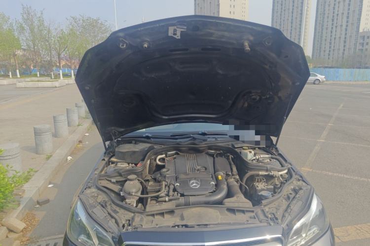 Used Mercedes-Benz E-Class 2014 E 260 L Sport Edition Engine Bay