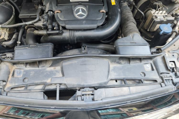 Used Mercedes-Benz E-Class 2014 E 260 L Sport Edition Engine Bay