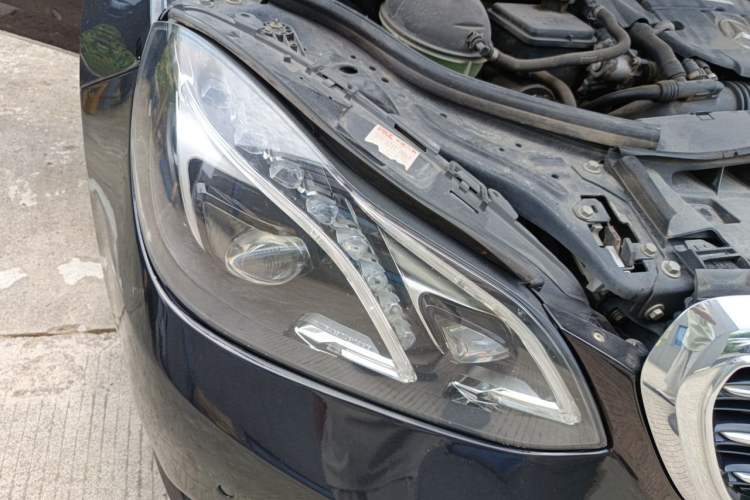 Used Mercedes-Benz E-Class 2014 E 260 L Exterior 6