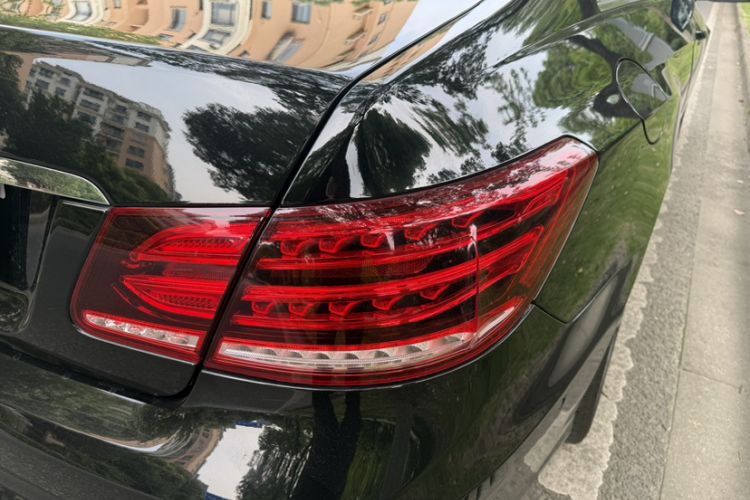 Used Mercedes-Benz E-Class 2014 E 200 Coupe Exterior 8