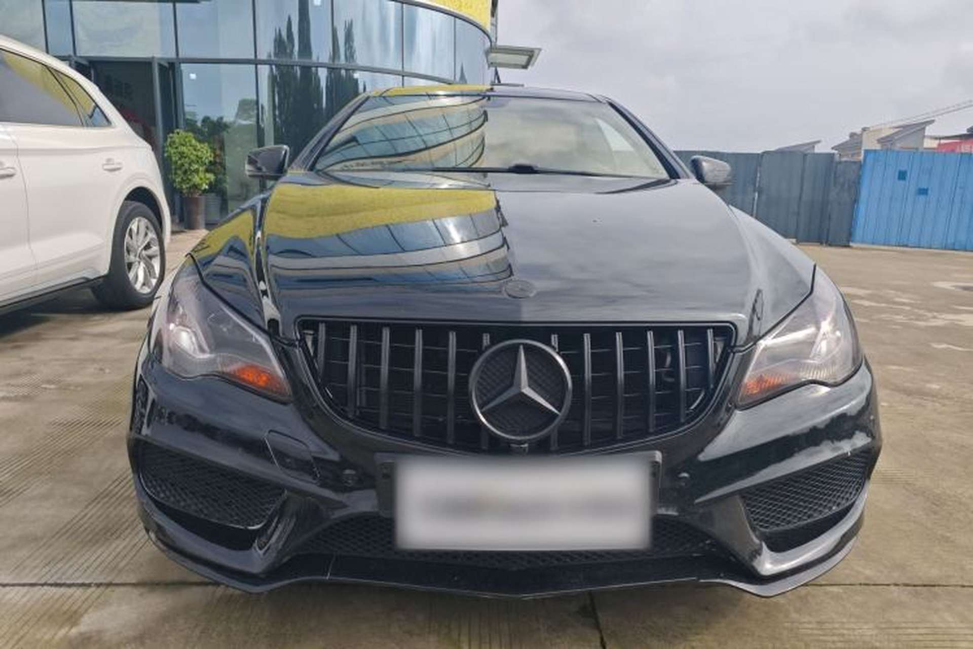 Used Mercedes-Benz E-Class 2014 E 200 Coupe Front