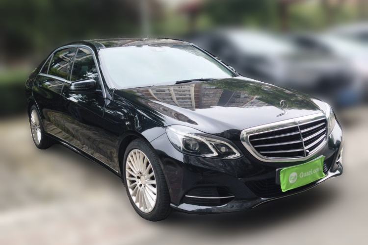 Used Mercedes-Benz E-Class 2014 E 260 L Luxury Model Front Right 45 Deg