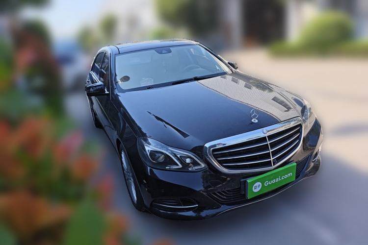 Used Mercedes-Benz E-Class 2014 E 260 L Luxury Model Front Right 45 Deg