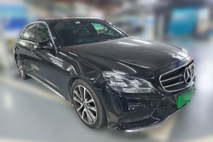 Used Mercedes-Benz E-Class 2014 Restyled E 260 L Sport Edition Front Right 45 Deg