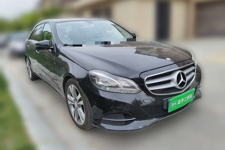 Used Mercedes-Benz E-Class 2014 E 260 L Sport Edition Front Right 45 Deg