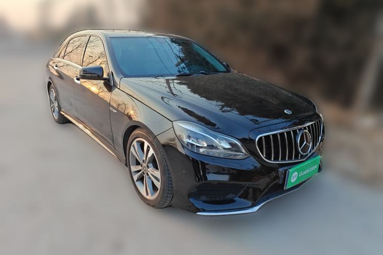 Used Mercedes-Benz E-Class 2014 Restyled E 260 L Sport Edition Front Right 45 Deg