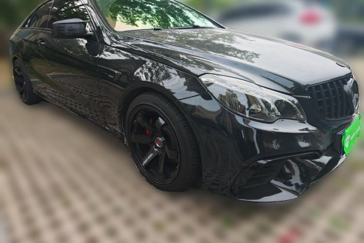 Used Mercedes-Benz E-Class 2014 E 200 Coupe Front Right 45 Deg