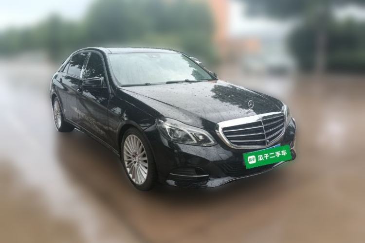 Used Mercedes-Benz E-Class 2014 Facelifted E 260 L Luxury Edition Front Right 45 Deg