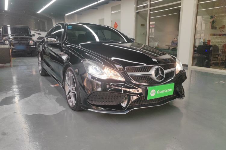 Used Mercedes-Benz E-Class 2014 E 200 Coupe Front Right 45 Deg