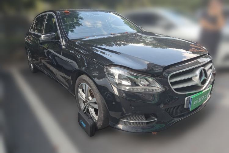 Used Mercedes-Benz E-Class 2014 E 260 L Sport Edition Front Right 45 Deg