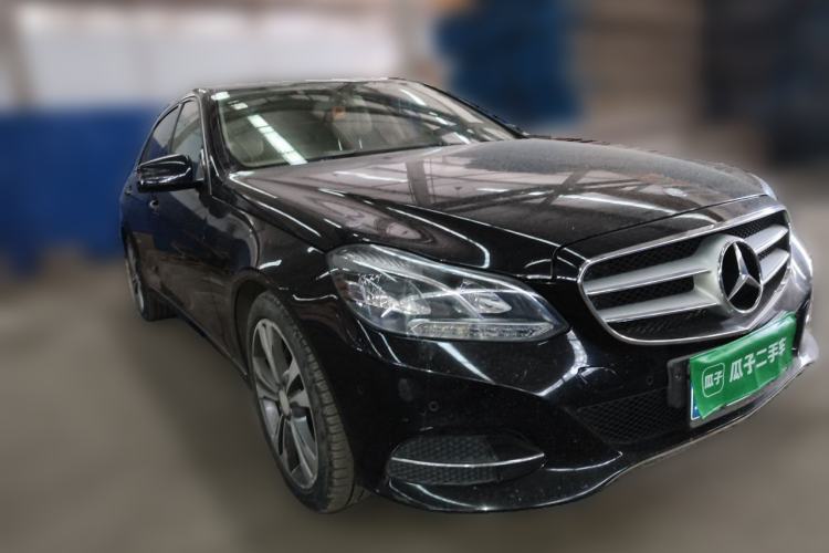 Used Mercedes-Benz E-Class 2014 E 260 L Sport Edition Front Right 45 Deg