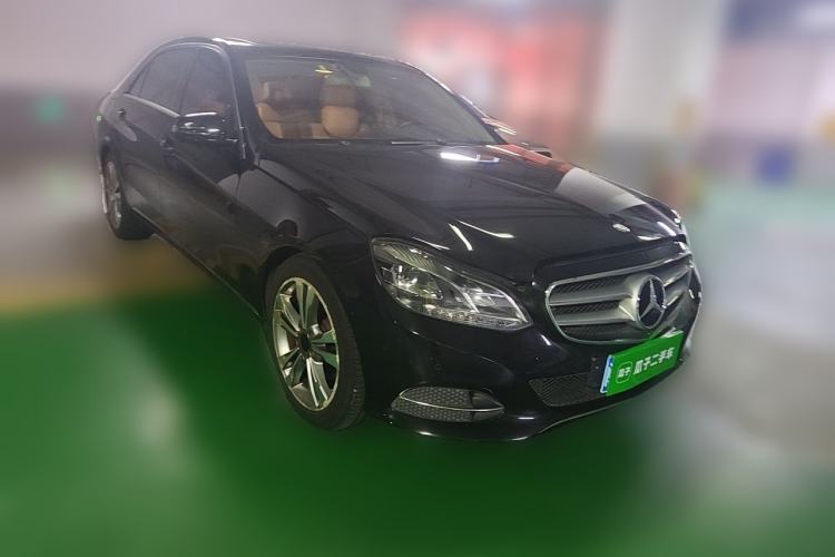 Used Mercedes-Benz E-Class 2014 E 260 L Sport Edition Front Right 45 Deg
