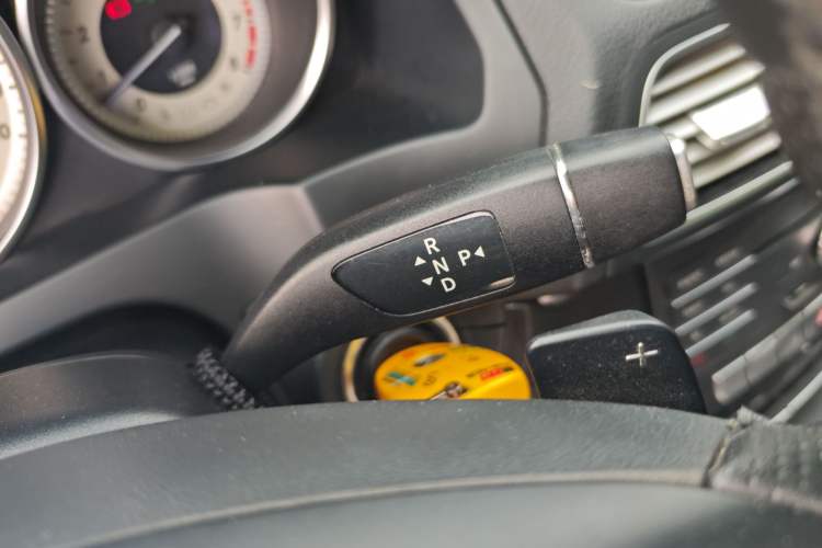 Used Mercedes-Benz E-Class 2014 E 200 Coupe Gear Lever