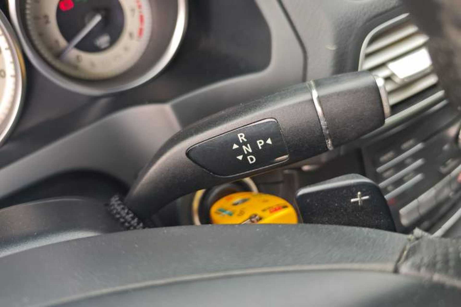 Used Mercedes-Benz E-Class 2014 E 200 Coupe Gear Lever