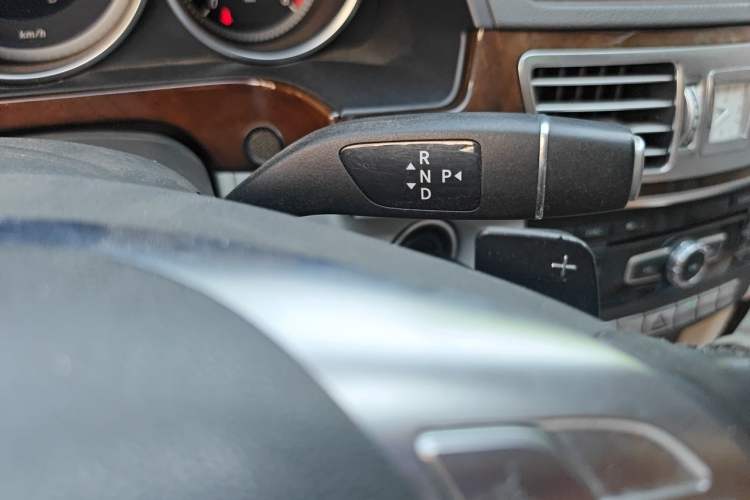 Used Mercedes-Benz E-Class 2014 E 260 L Luxury Model Gear Lever