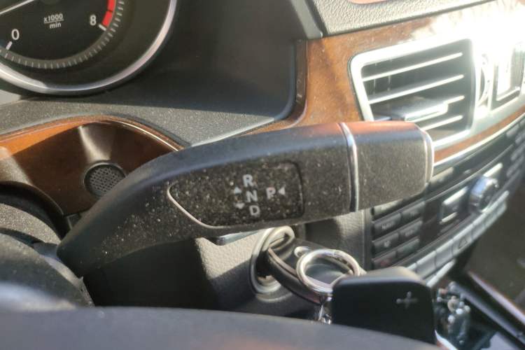 Used Mercedes-Benz E-Class 2014 E 260 L Luxury Model Gear Lever