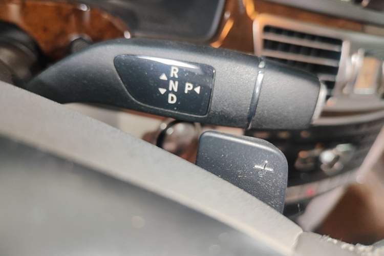 Used Mercedes-Benz E-Class 2014 E 300 L Gear Lever