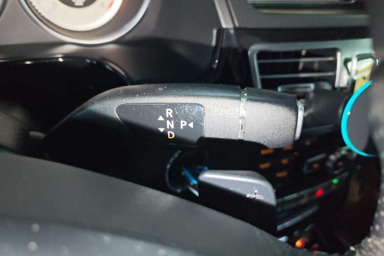 Used Mercedes-Benz E-Class 2014 Restyled E 260 L Sport Edition Gear Lever