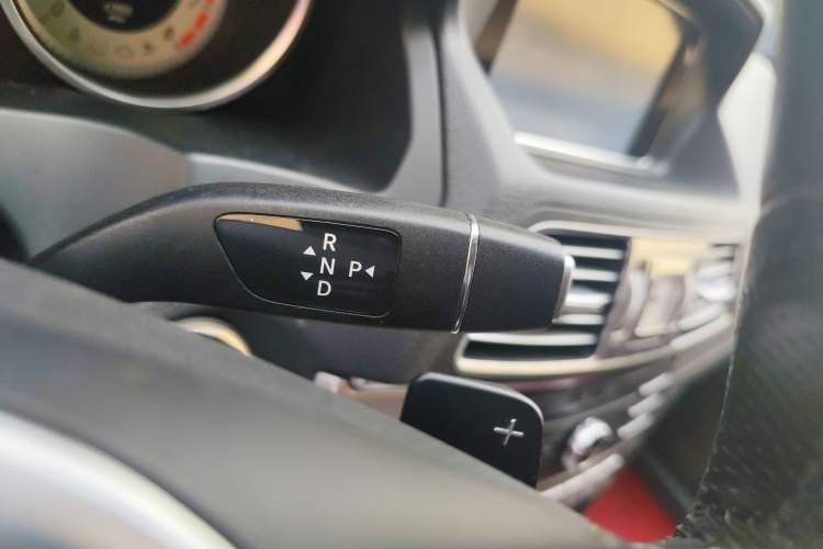Used Mercedes-Benz E-Class 2014 E 200 Coupe Gear Lever