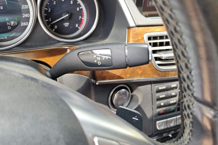 Used Mercedes-Benz E-Class 2014 Facelift E 300 L Gear Lever