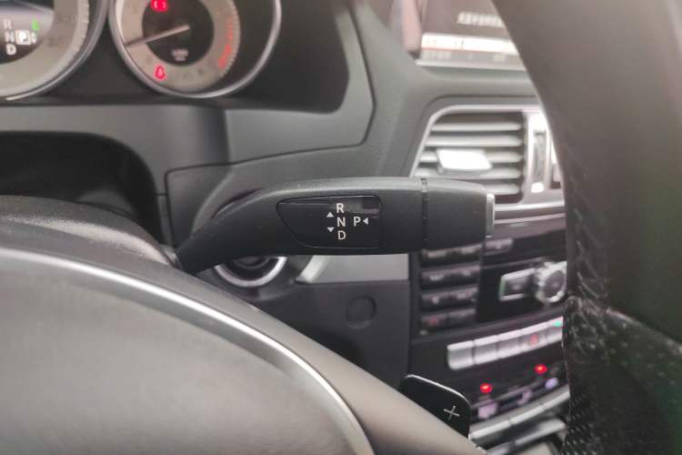 Used Mercedes-Benz E-Class 2014 E 200 Coupe Gear Lever