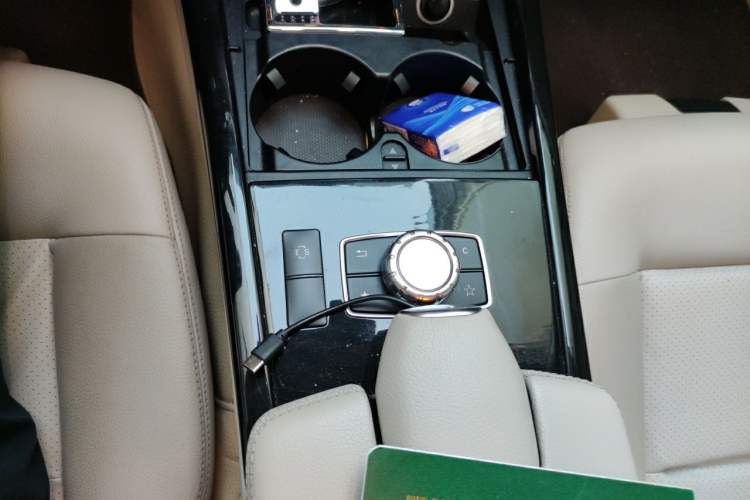 Used Mercedes-Benz E-Class 2014 E 260 L Sport Edition Gear Lever