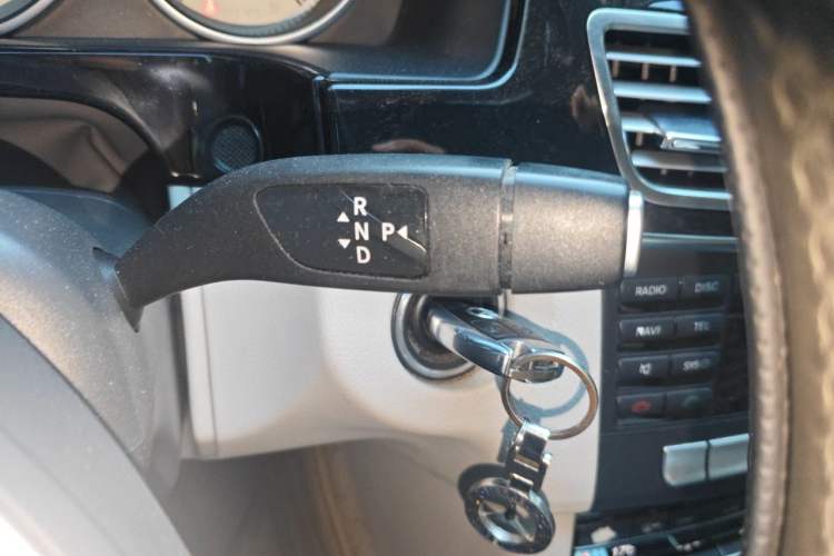 Used Mercedes-Benz E-Class 2014 E 260 L Sport Edition Gear Lever