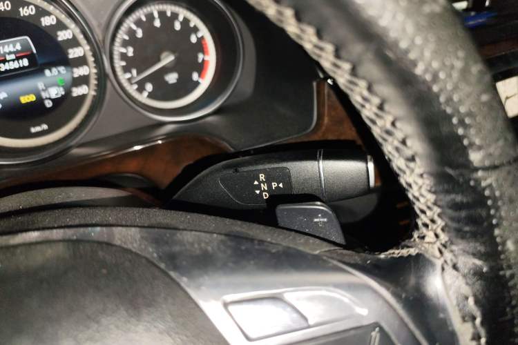 Used Mercedes-Benz E-Class 2014 E 260 L Luxury Model Gear Lever