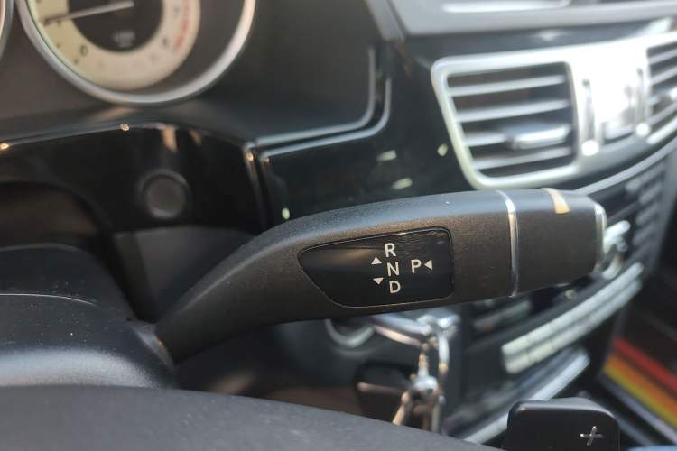 Used Mercedes-Benz E-Class 2014 Restyled E 260 L Sport Edition Gear Lever