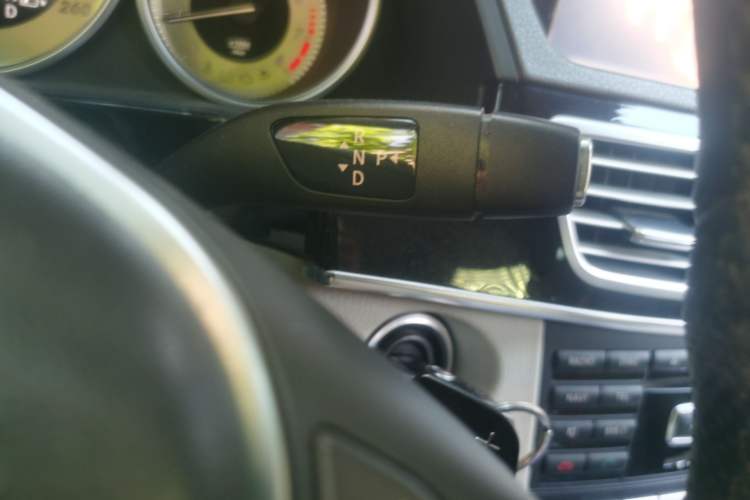 Used Mercedes-Benz E-Class 2014 E 260 L Sport Edition Gear Lever