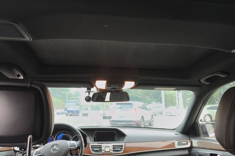 Used Mercedes-Benz E-Class 2014 Facelifted E 260 L Luxury Edition Headliner