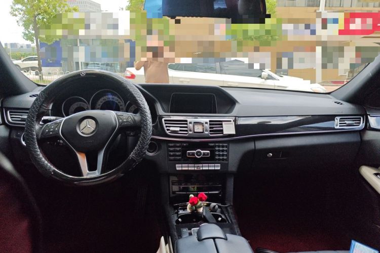 Used Mercedes-Benz E-Class 2014 Restyled E 300 L Sport Edition Headliner
