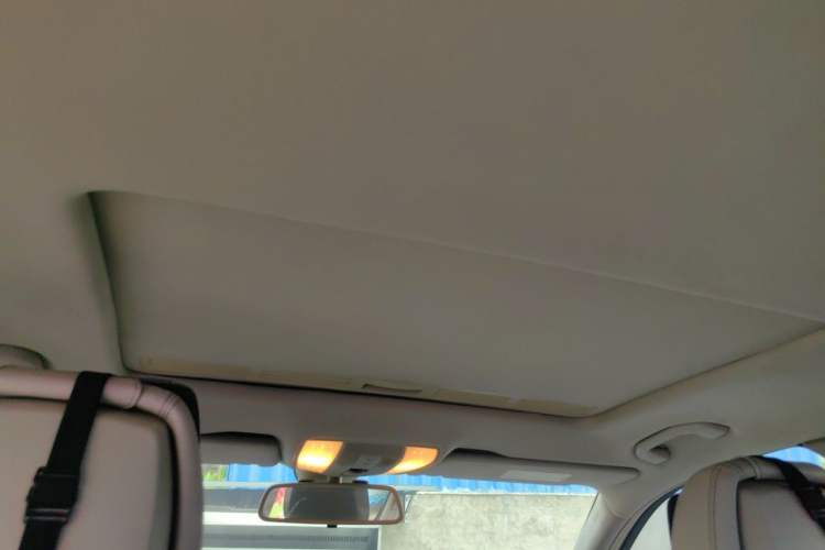 Used Mercedes-Benz E-Class 2014 Restyled E 260 L Sport Edition Headliner