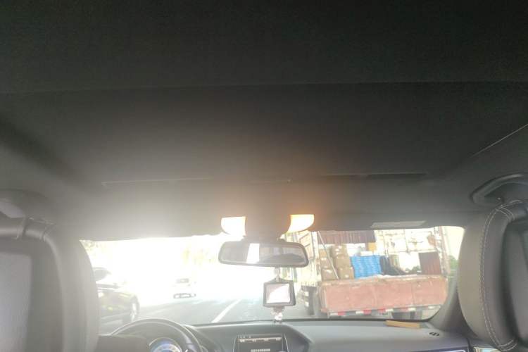 Used Mercedes-Benz E-Class 2014 E 260 L Sport Edition Headliner