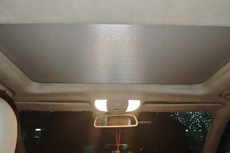 Used Mercedes-Benz E-Class 2014 E 400 L Sport Luxury Edition Headliner