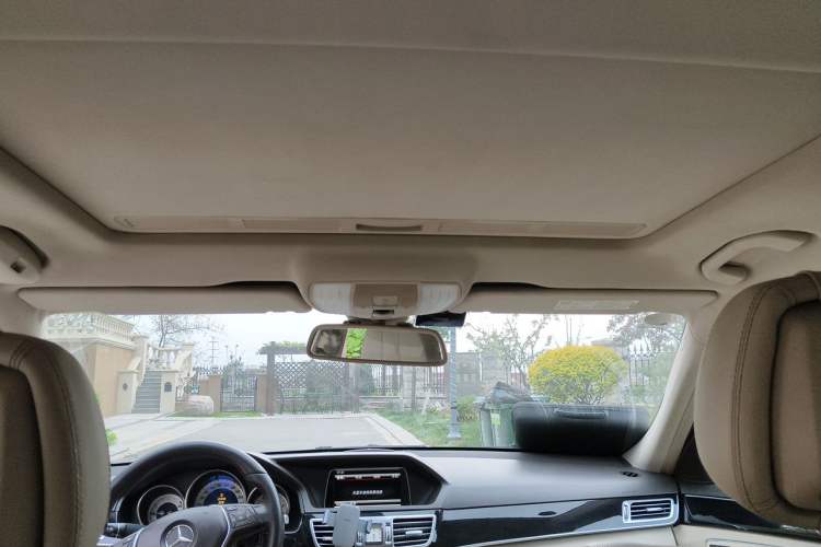 Used Mercedes-Benz E-Class 2014 E 260 L Sport Edition Headliner
