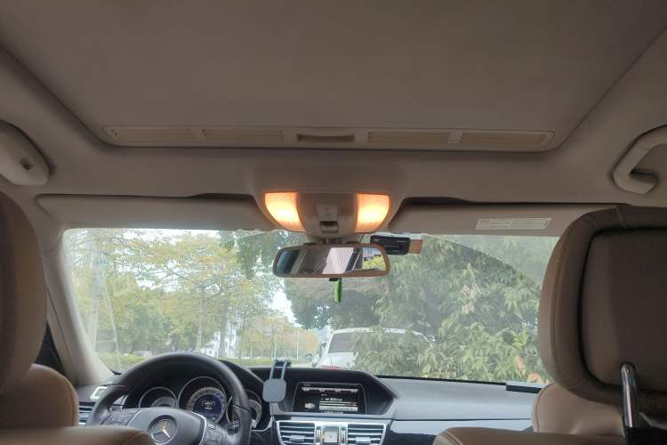 Used Mercedes-Benz E-Class 2014 E 260 L Sport Edition Headliner