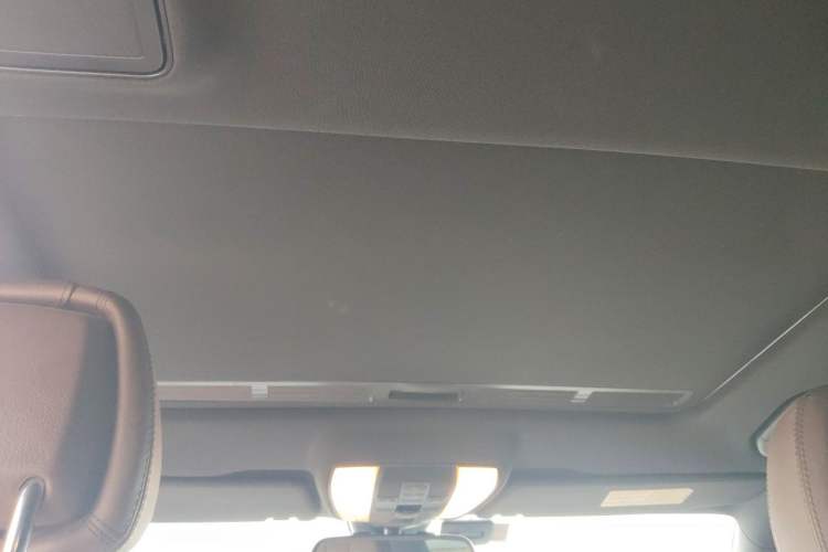 Used Mercedes-Benz E-Class 2014 Restyled E 300 L Sport Edition Headliner